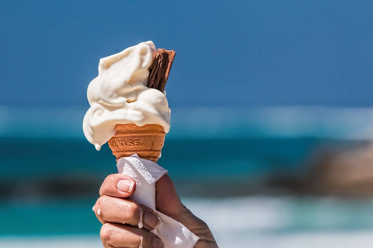 Ein Eis am Meer
